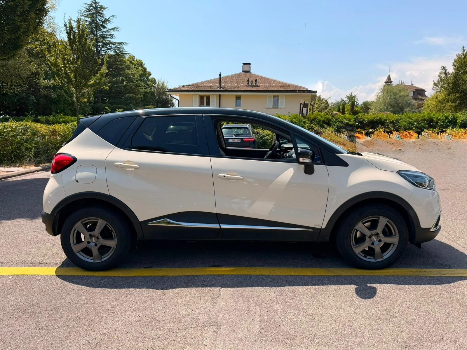 RENAULT Captur 1.2 T 16V Dynamique EDC-image-6