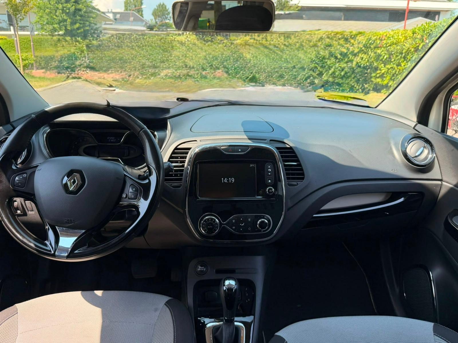 RENAULT Captur 1.2 T 16V Dynamique EDC-image-10