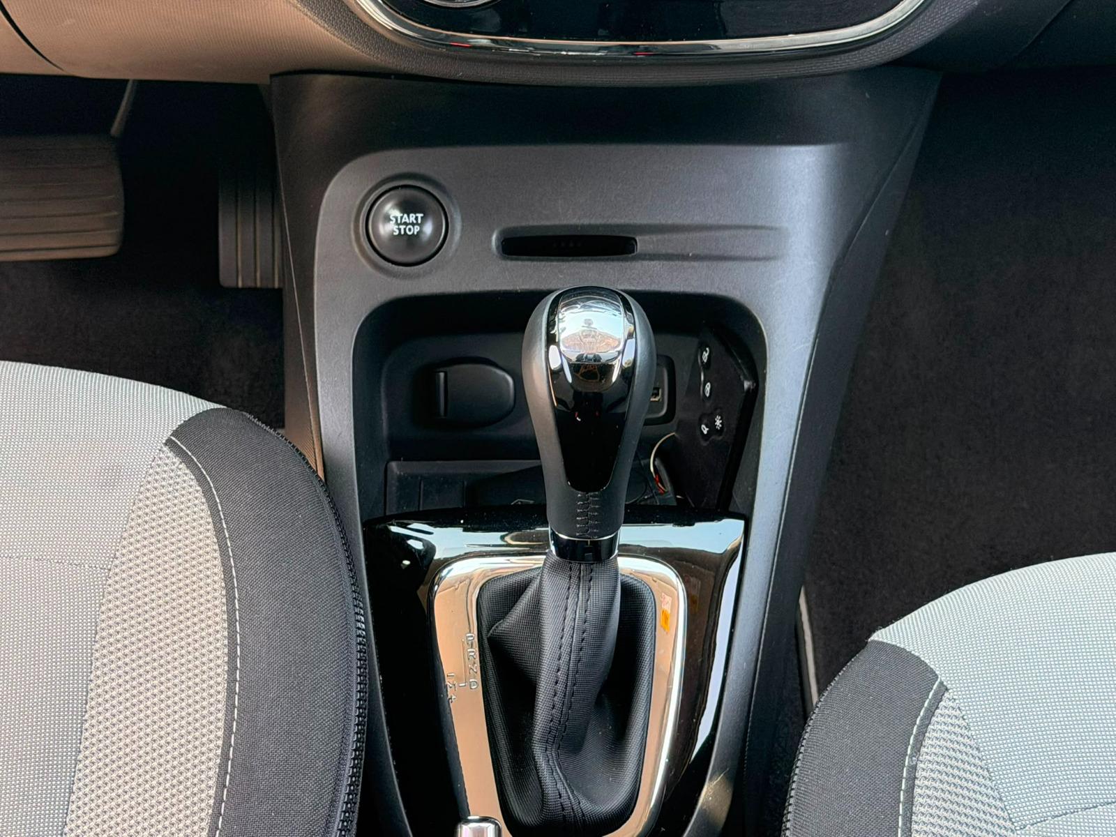 RENAULT Captur 1.2 T 16V Dynamique EDC-image-22