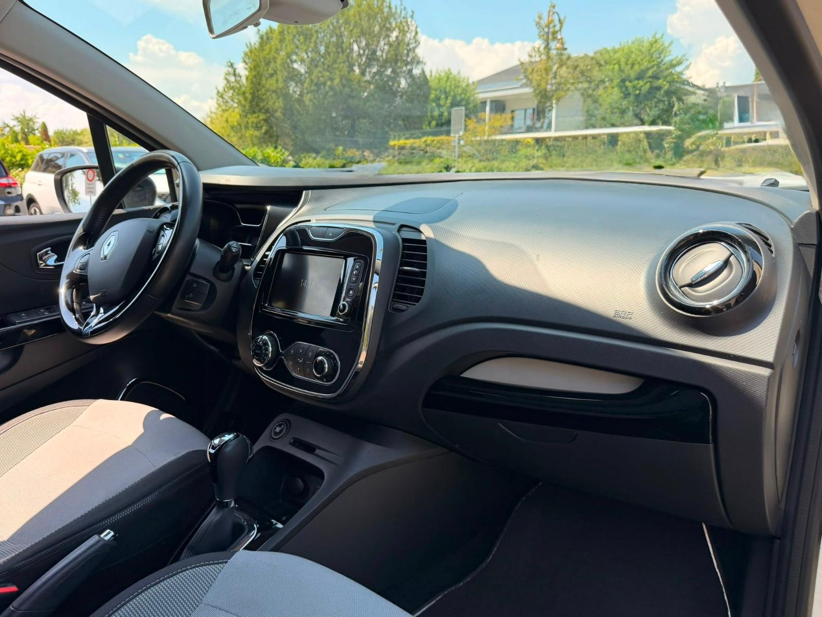 RENAULT Captur 1.2 T 16V Dynamique EDC-image-11