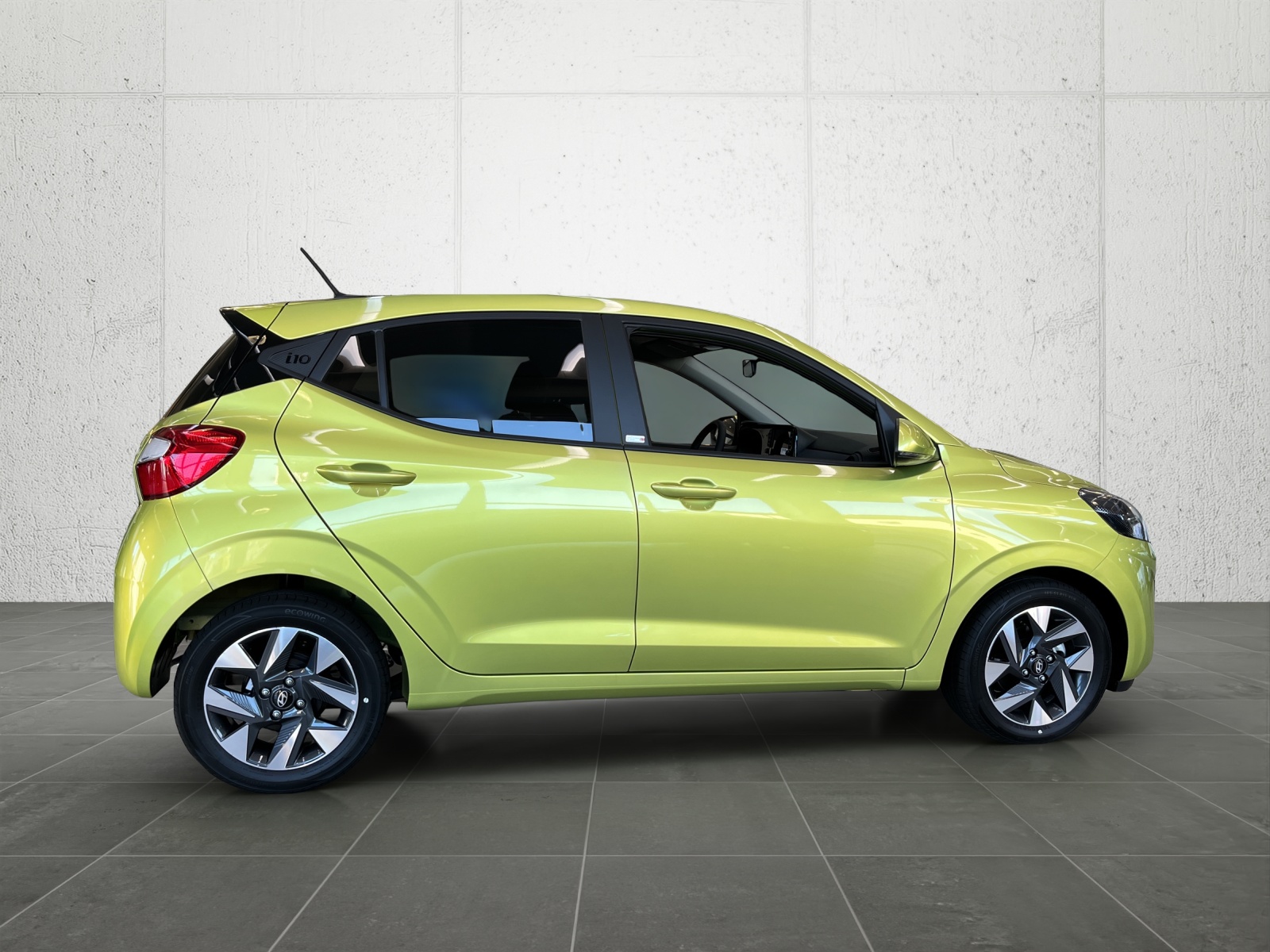HYUNDAI i10 1.2 Amplia Aut.-image-7