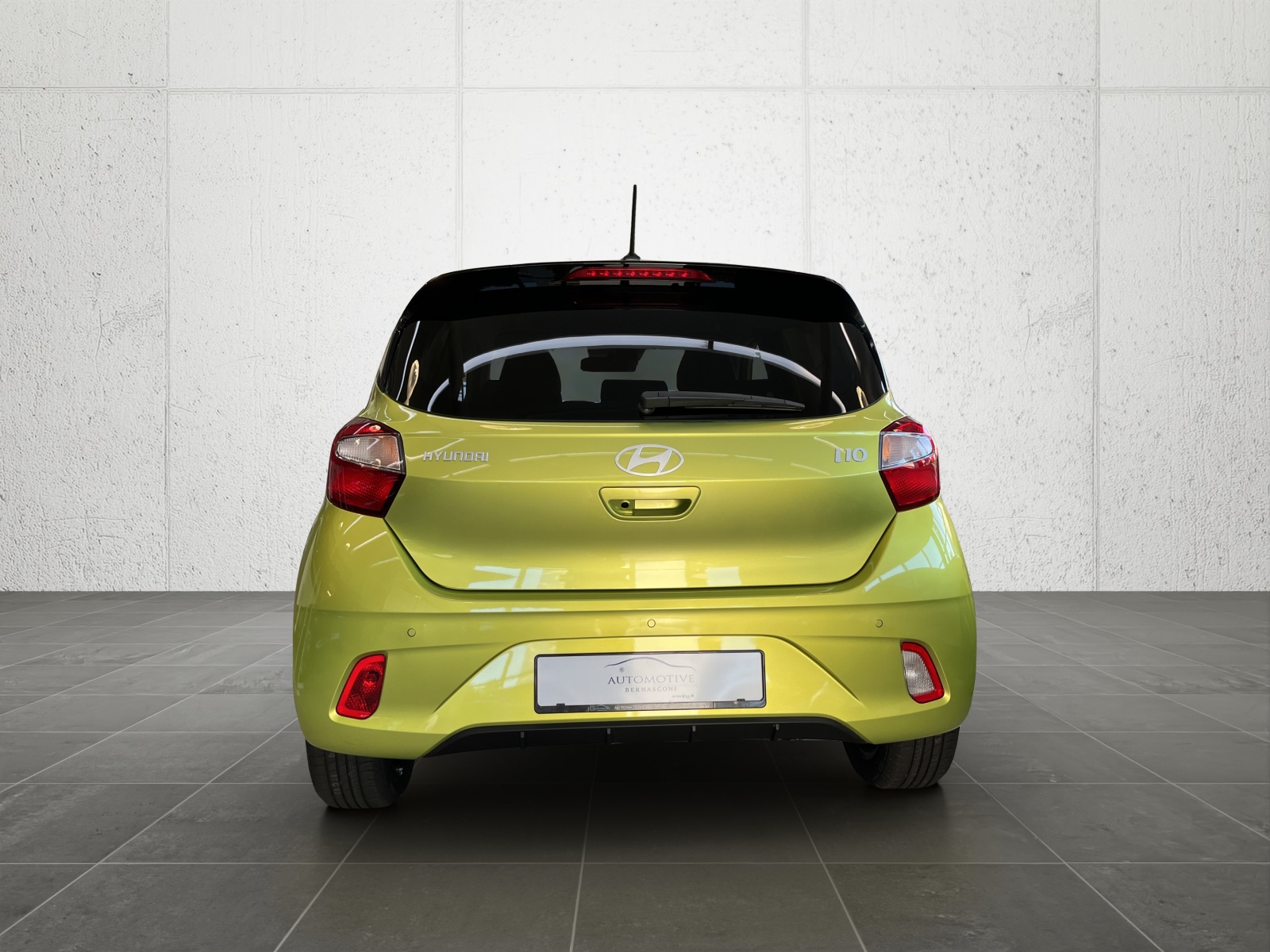 HYUNDAI i10 1.2 Amplia Aut.-image-4