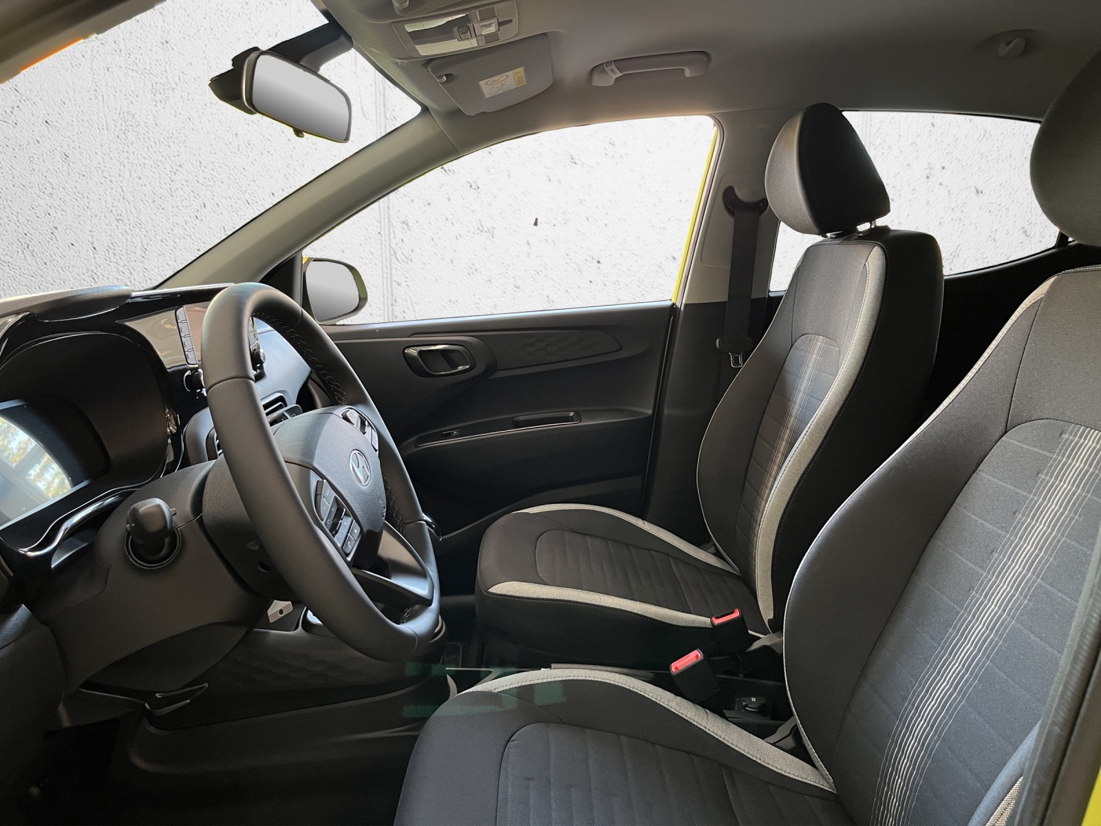 HYUNDAI i10 1.2 Amplia Aut.-image-8