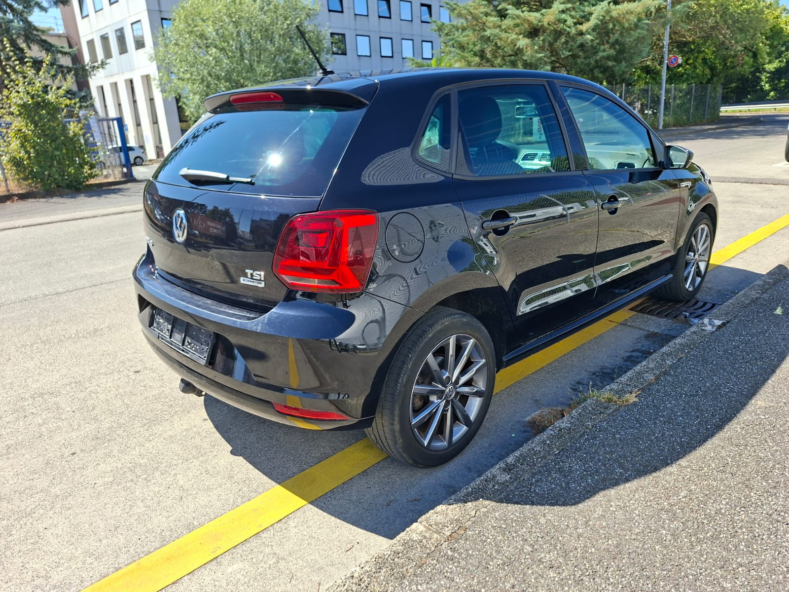 VW 1.2 BlueMotion Automatique-image-3