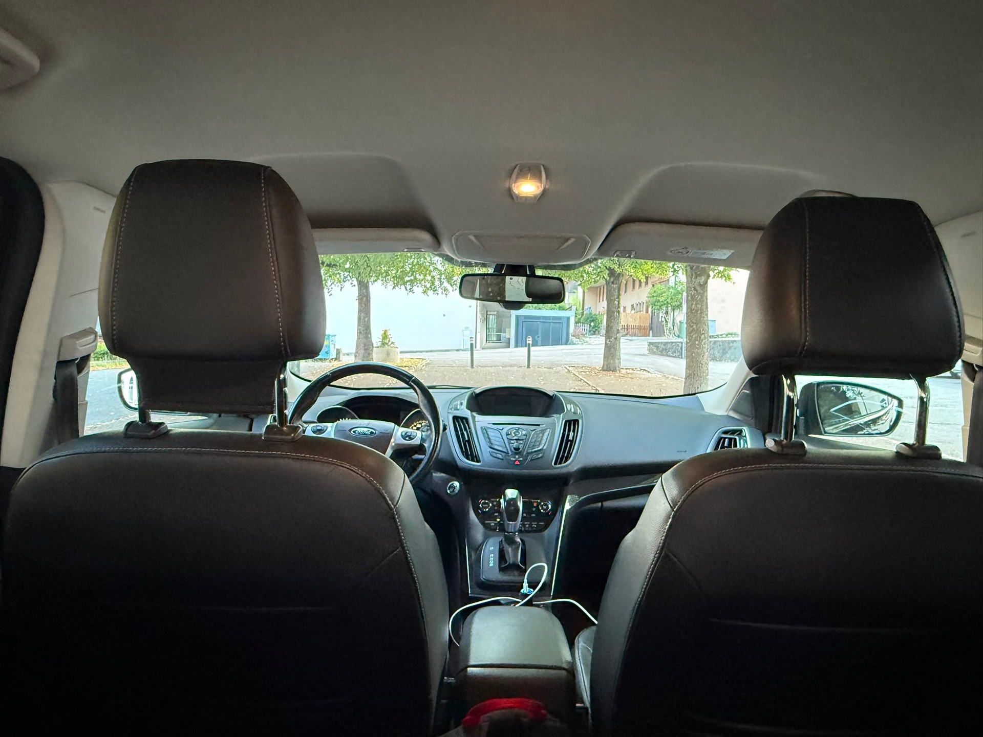 FORD Kuga 2.0 TDCi Titanium 4WD PowerShift-image-8