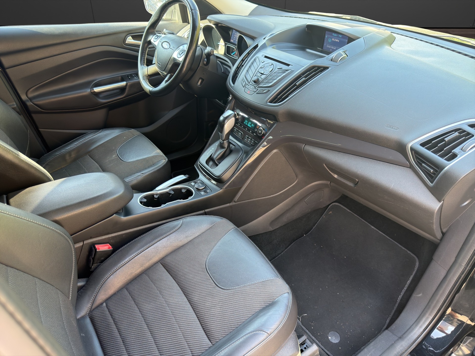 FORD Kuga 2.0 TDCi Titanium 4WD PowerShift-image-10