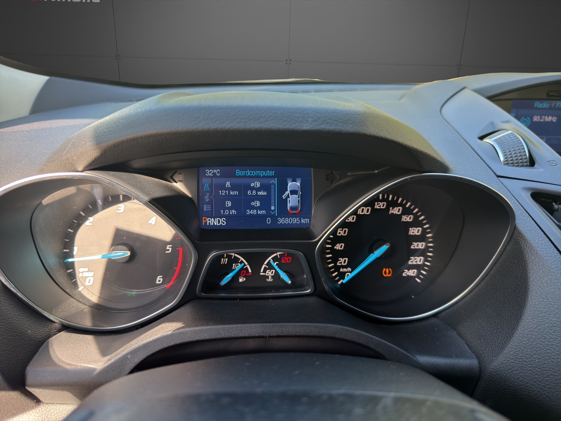 FORD Kuga 2.0 TDCi Titanium 4WD PowerShift-image-12