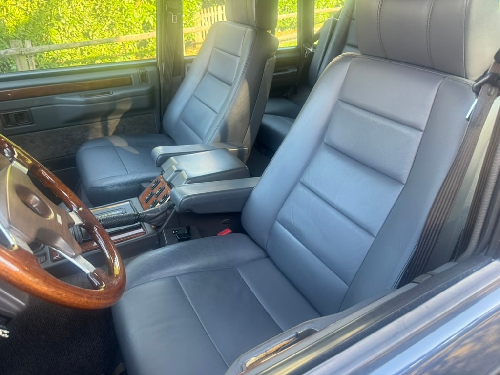 LAND ROVER Range Rover 3.9 Vogue Plus-image-6