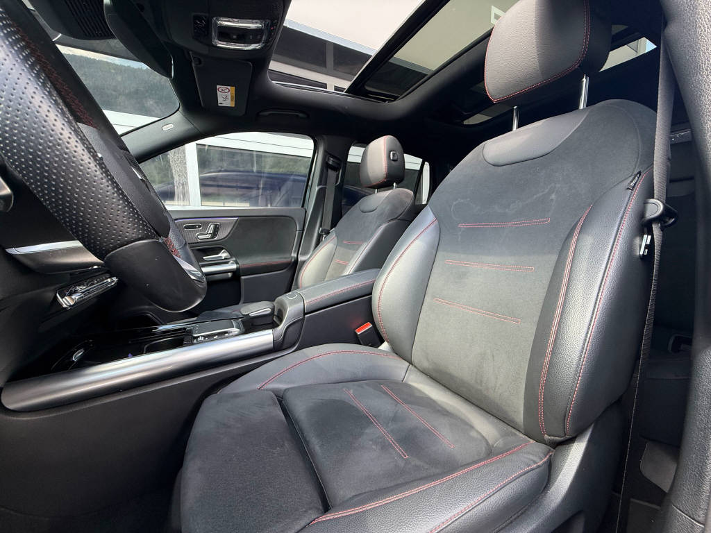 MERCEDES-BENZ EQA 350 Swiss Star AMG Line 4matic - CH-image-6