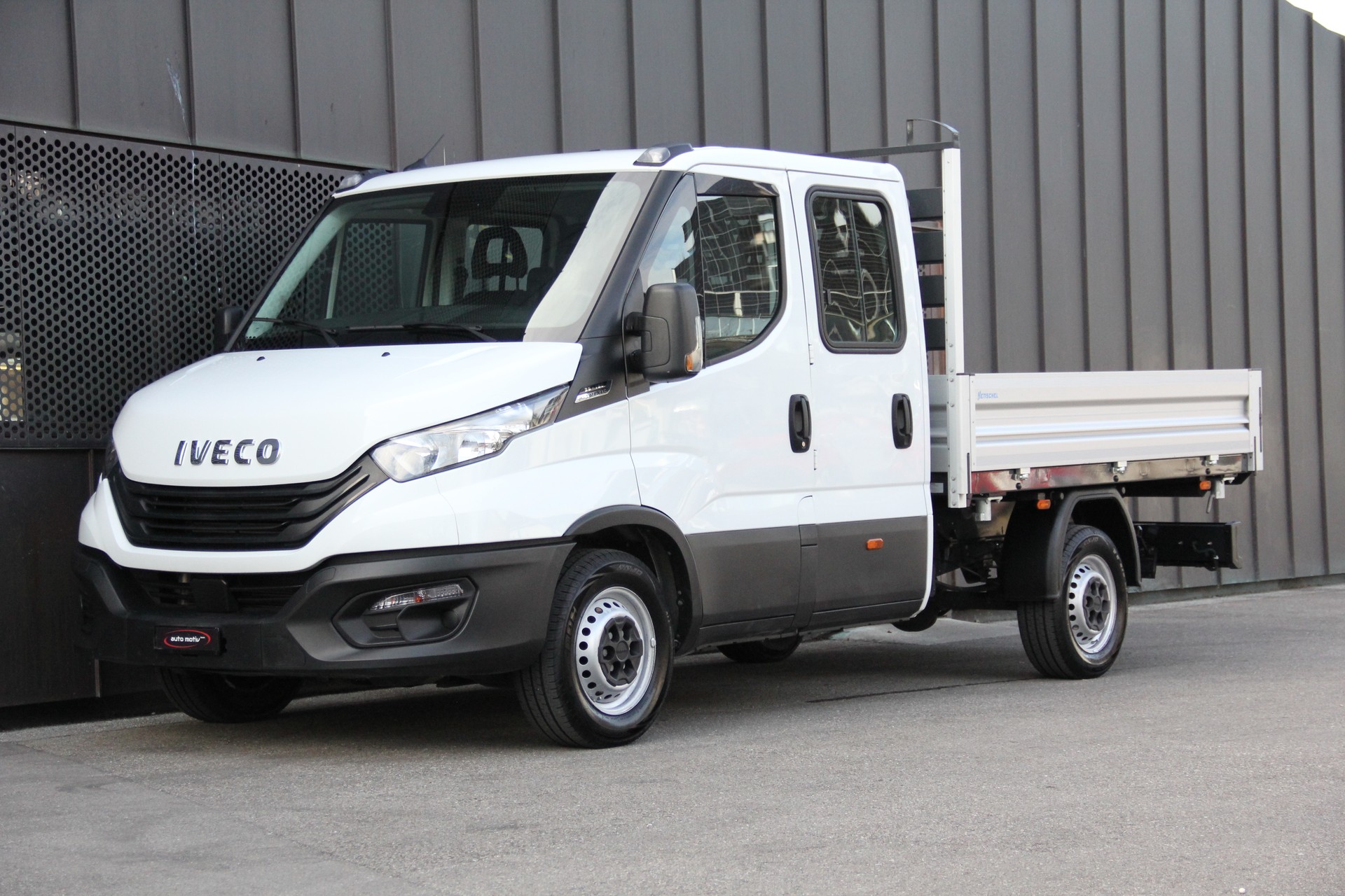 IVECO 35 C 16 A8 D *AUTOMAT* *KIPPER-3-SEITEN* *RÜCKFAHRKAMERA* *7-SITZE* *KLIMA* *ANHÄNGERKUPPLUNG* *910Kg-NUTZLAST*-image-6