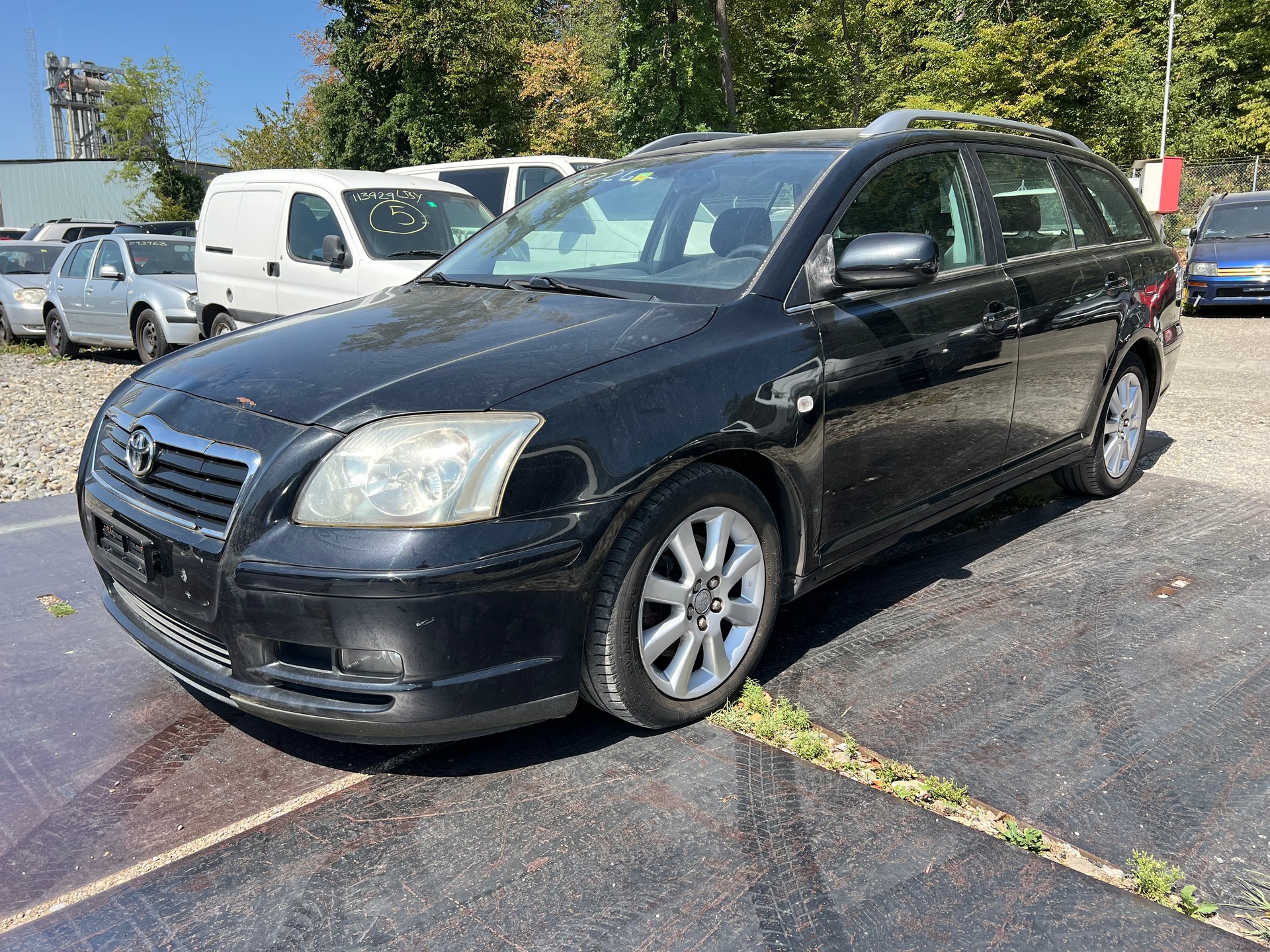 TOYOTA Avensis 2.0 D4 VVT-i Linea Sol Sportswagon-image-1