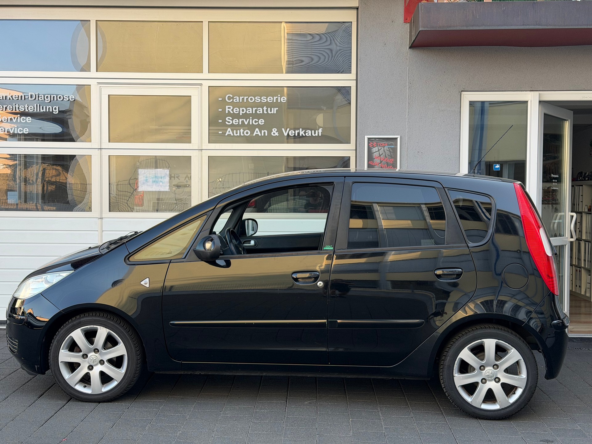 MITSUBISHI Colt 1.3 16V Fashion*Frisch ab MFK&Gr. Service*Neue Pneu*A/C Klima*Sparsam&Zuverlässig*-image-3