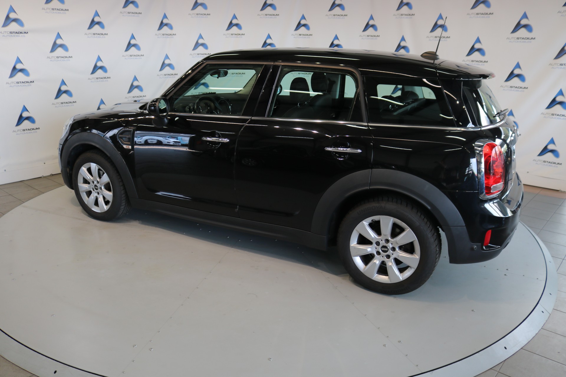 MINI Countryman One FWD-image-15