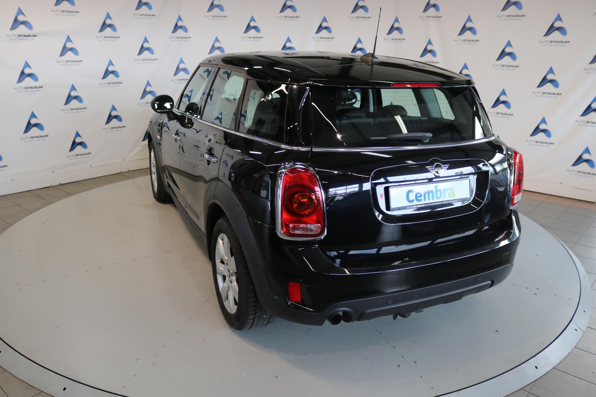MINI Countryman One FWD-image-17
