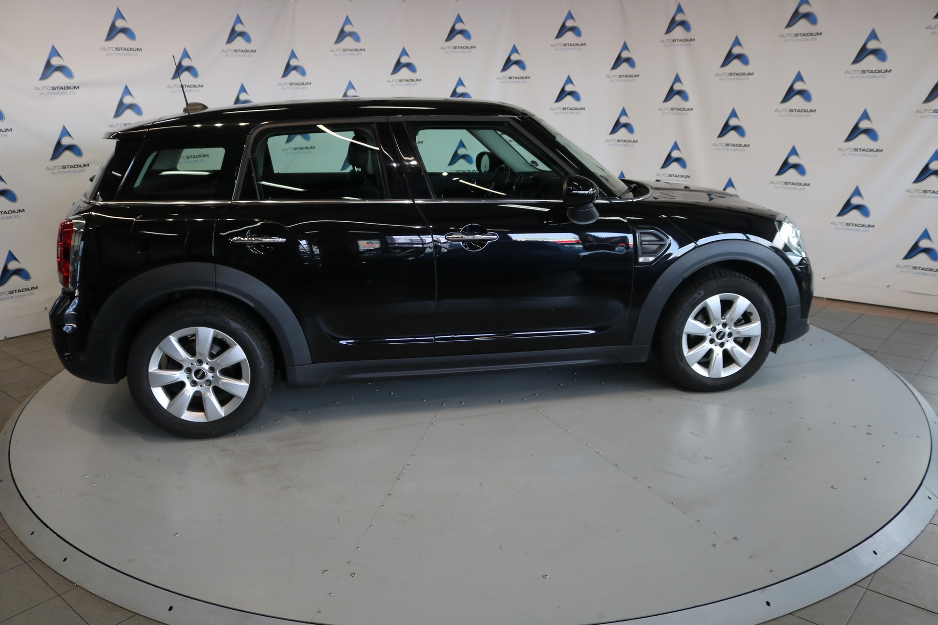MINI Countryman One FWD-image-22