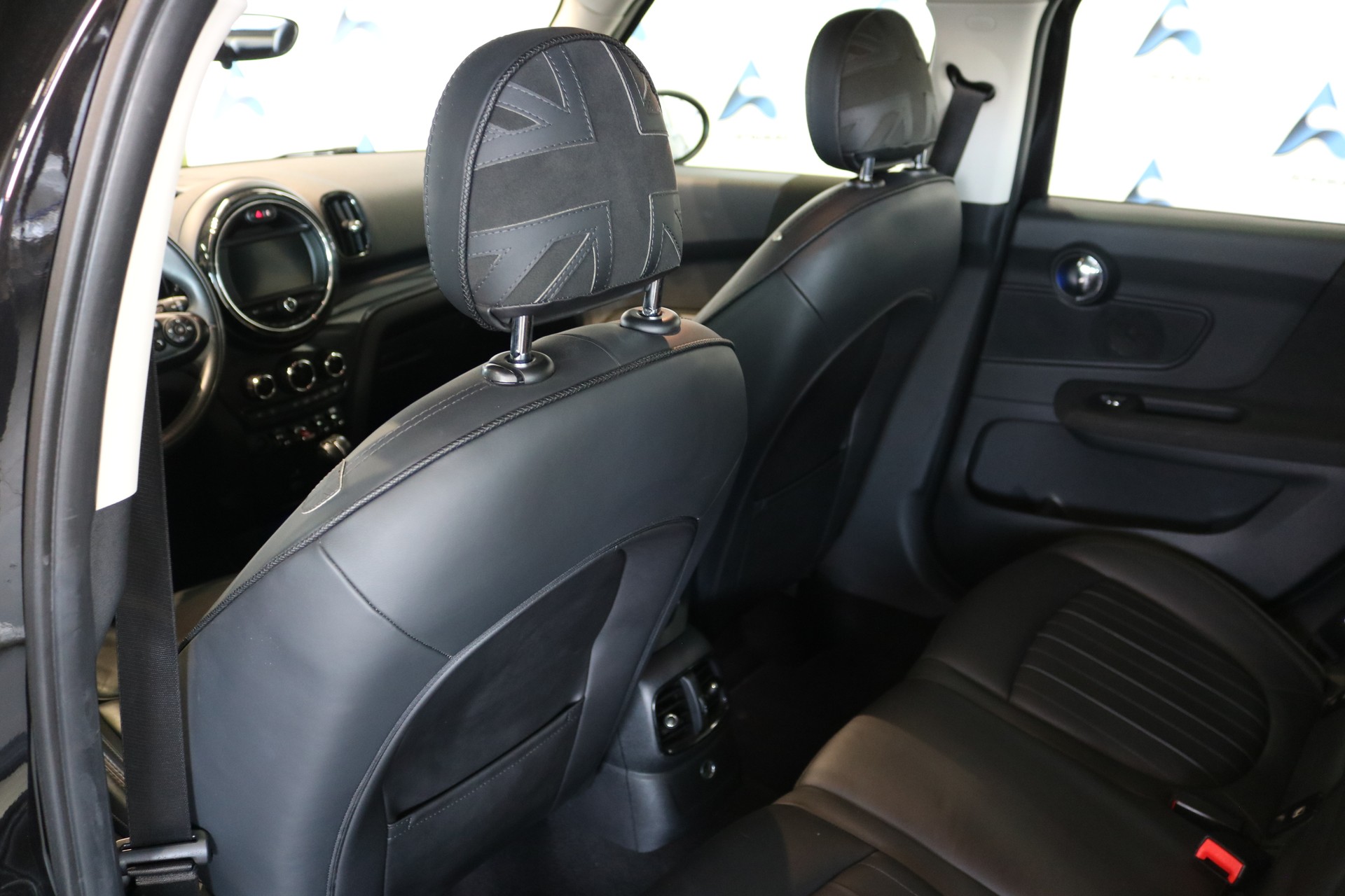 MINI Countryman One FWD-image-33