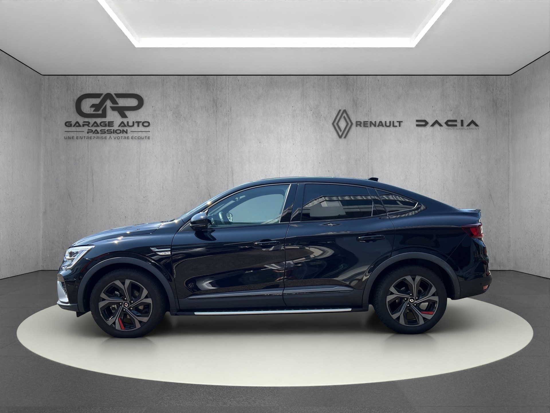 RENAULT Arkana 1.6 E-Tech R.S.Line-image-3