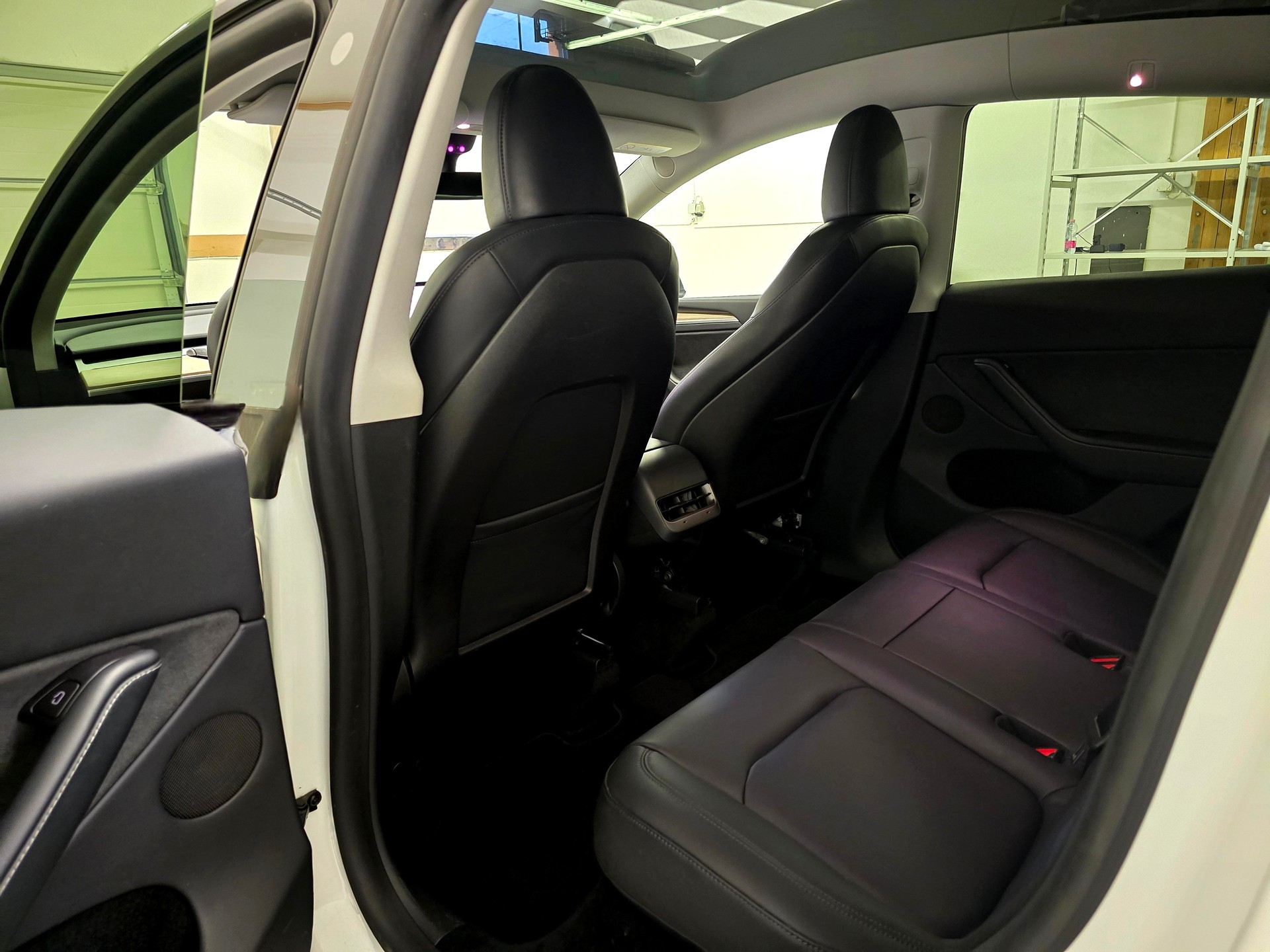 TESLA Model Y Long Range-image-15