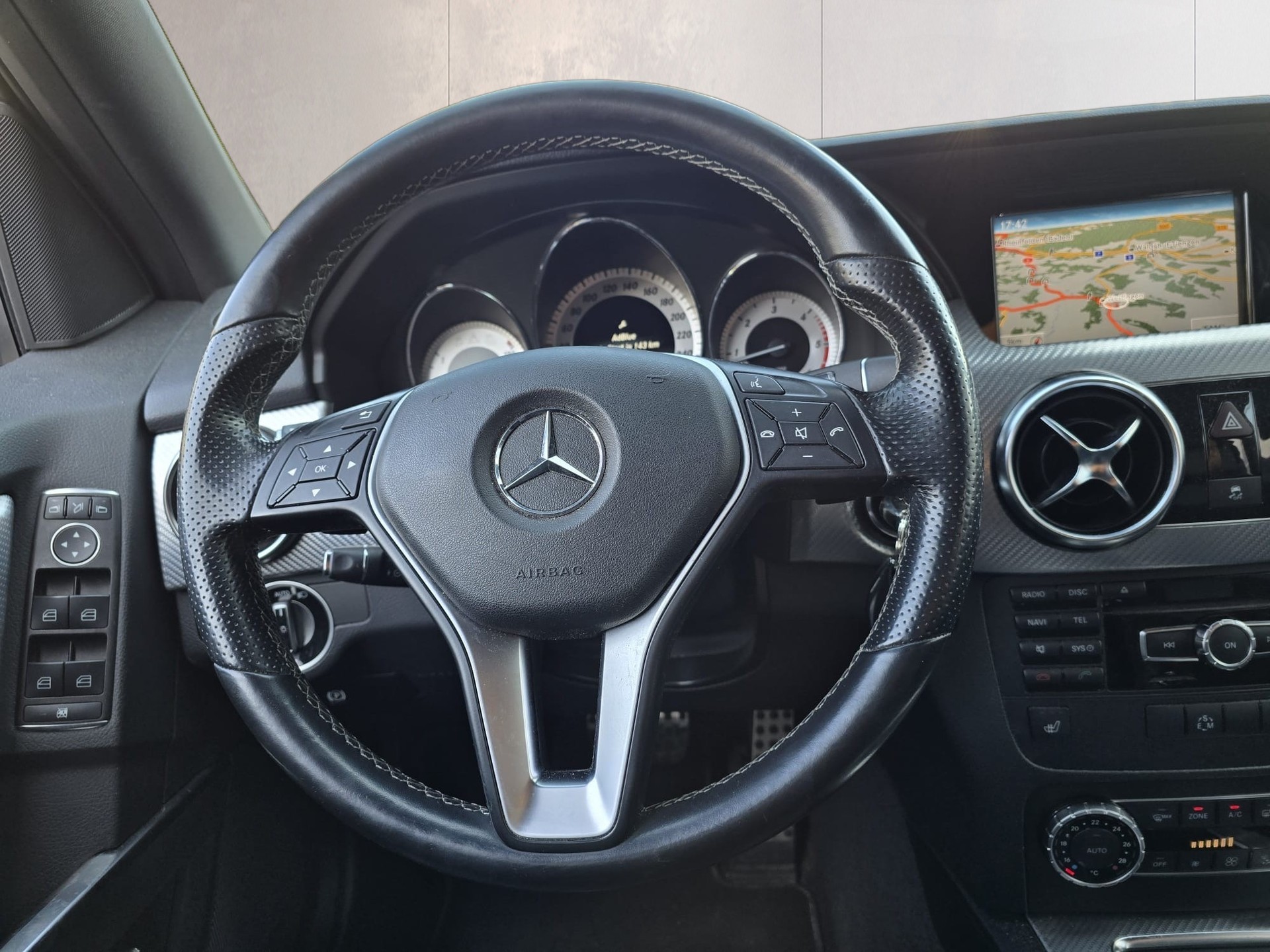 MERCEDES-BENZ GLK 250 BlueTEC 4Matic 7G-Tronic-image-11