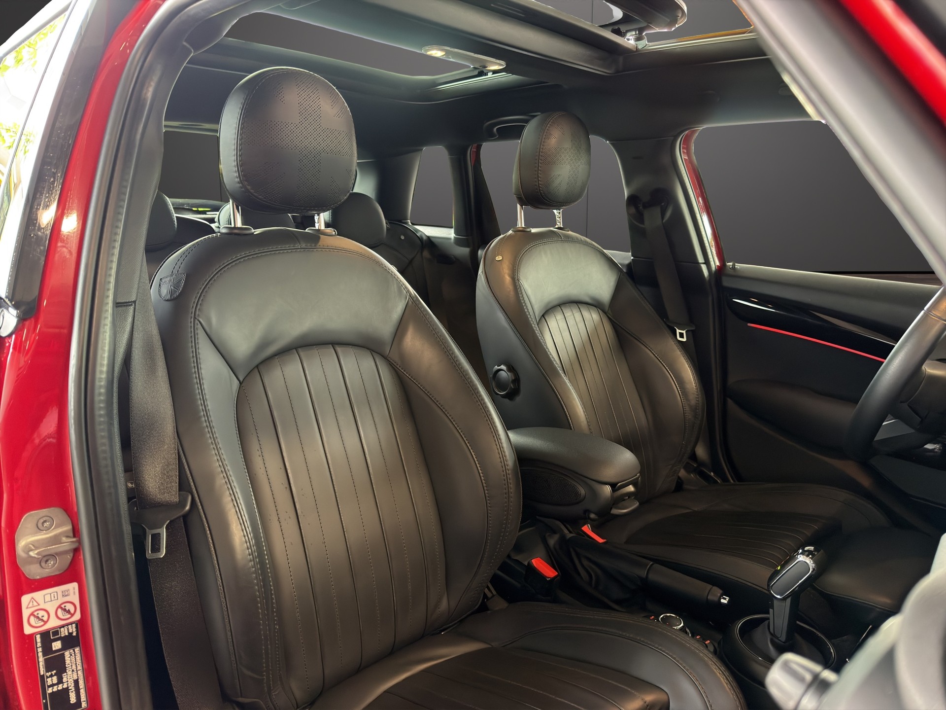 MINI Cooper Multitone Edition Steptronic DKG-image-15