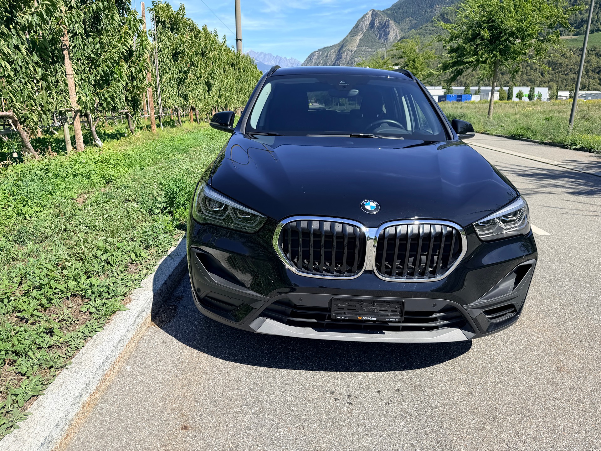 BMW X1 xDrive 20i Essential Edition Steptronic-image-1