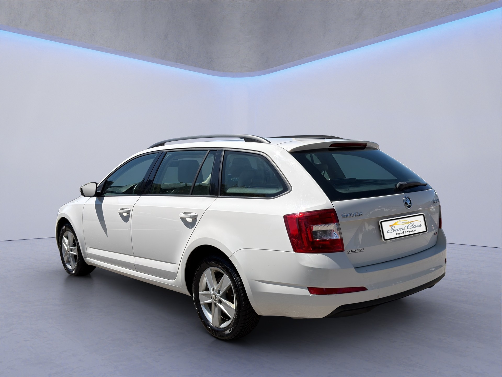 SKODA Octavia Combi 1.8 TSI Elegance 4x4 DSG-image-3