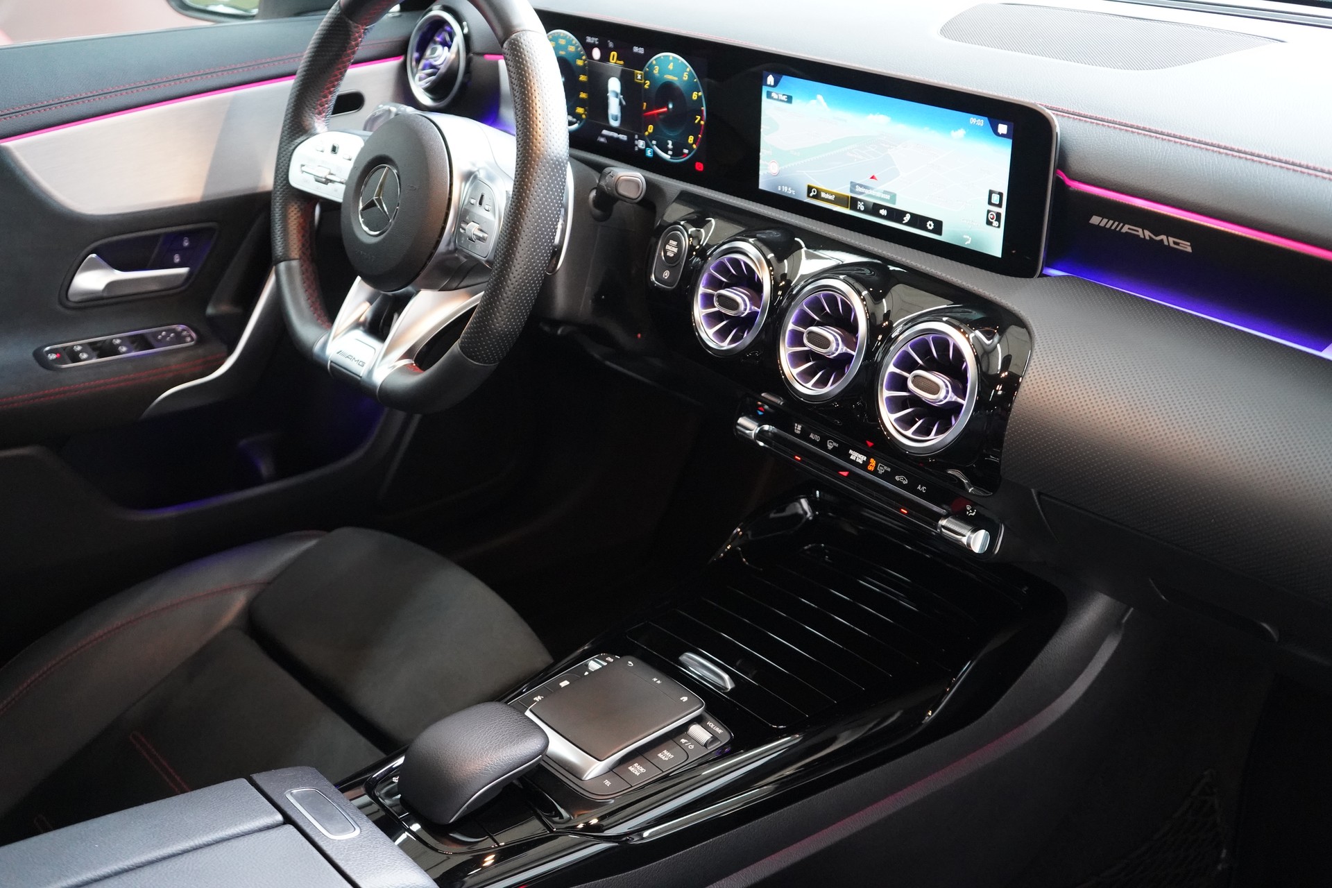 MERCEDES-BENZ CLA 35 AMG 4Matic 7G-DCT-image-26