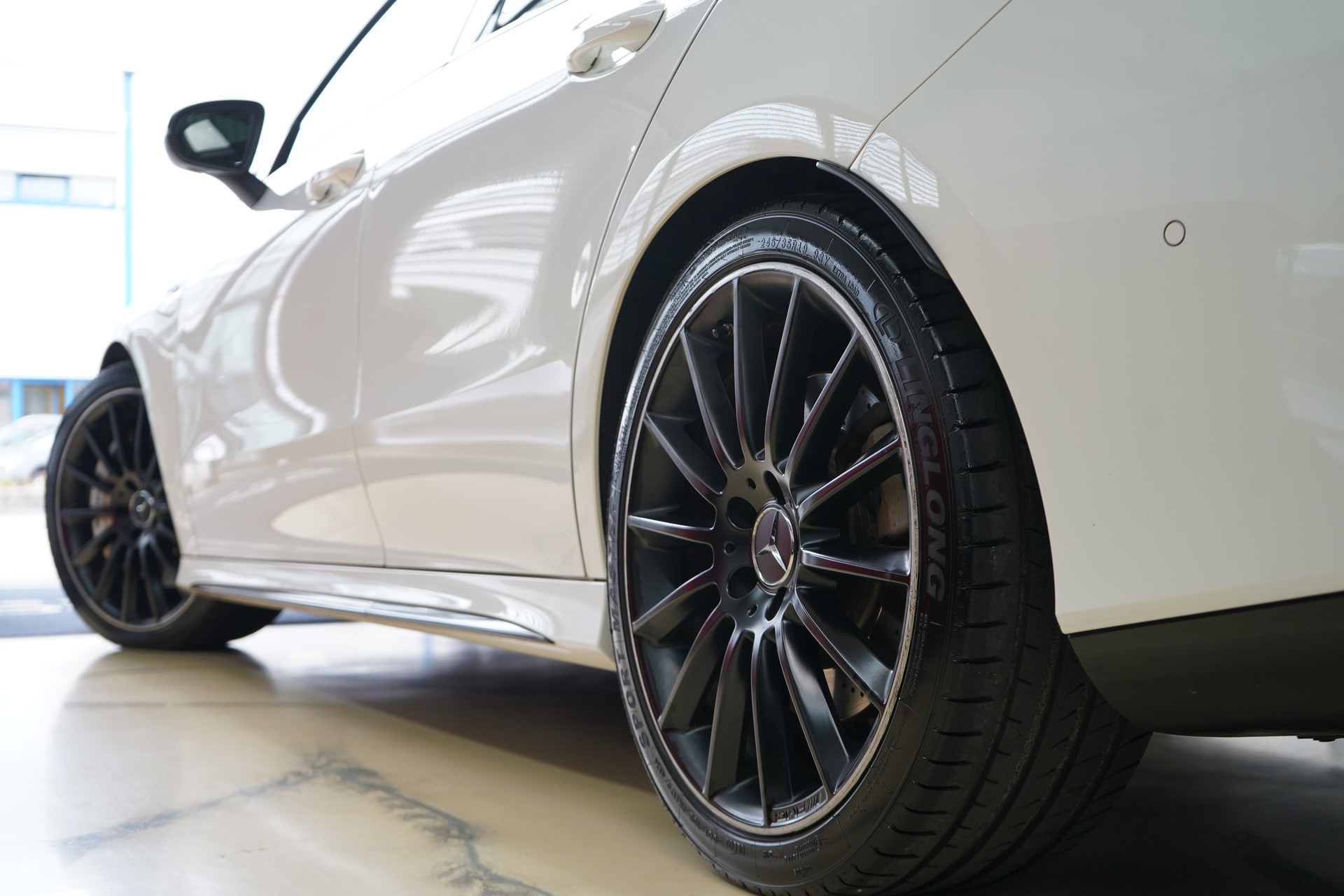 MERCEDES-BENZ CLA 35 AMG 4Matic 7G-DCT-image-6