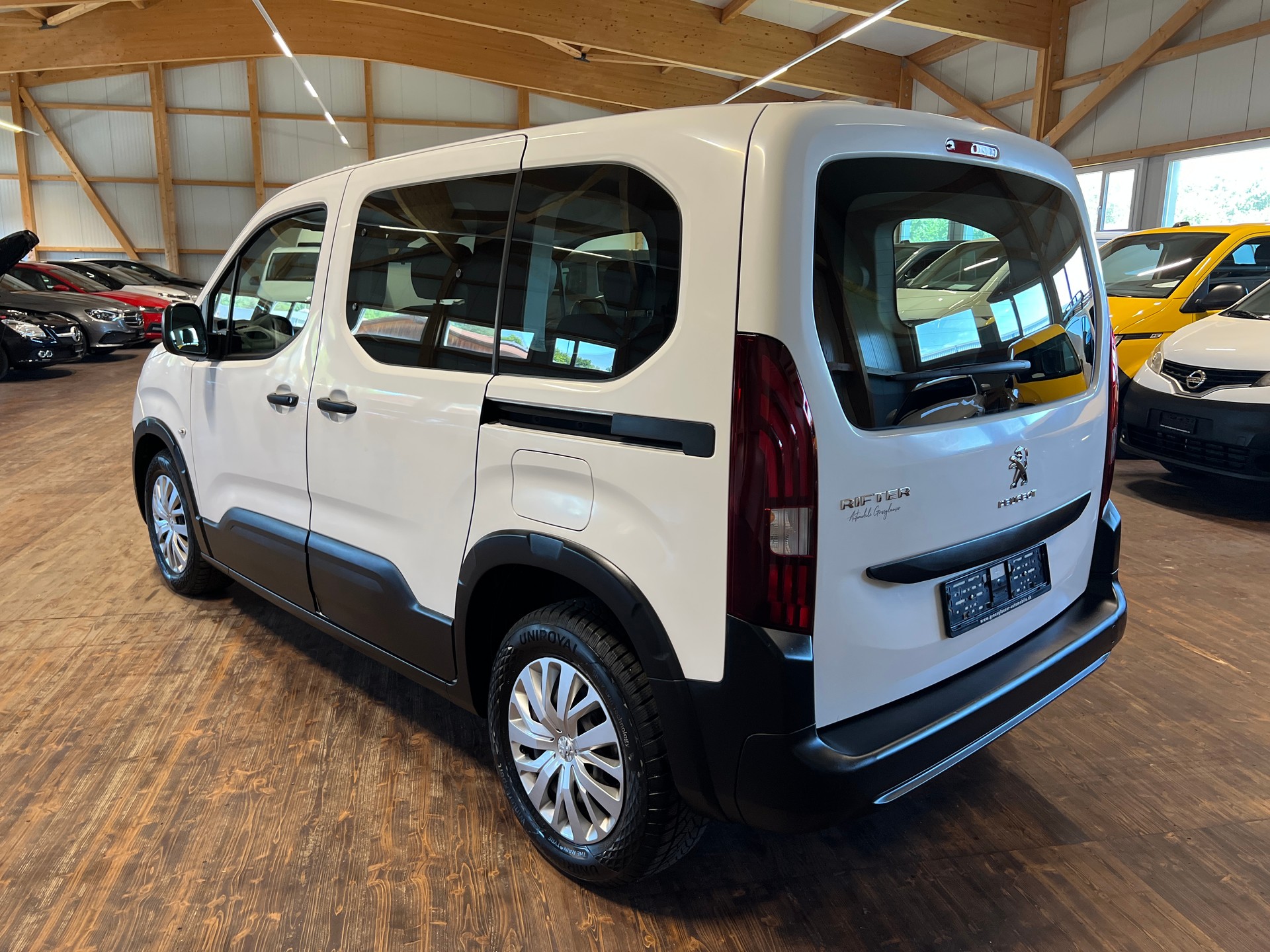 PEUGEOT Rifter 1.2 PureTech Active-image-6