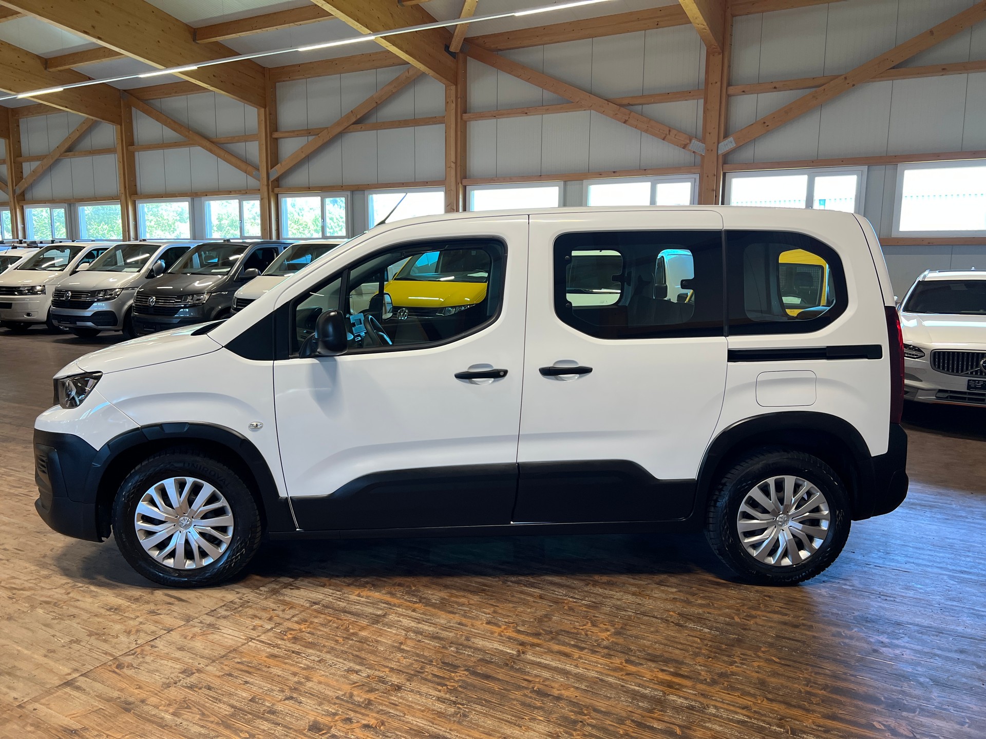 PEUGEOT Rifter 1.2 PureTech Active-image-7