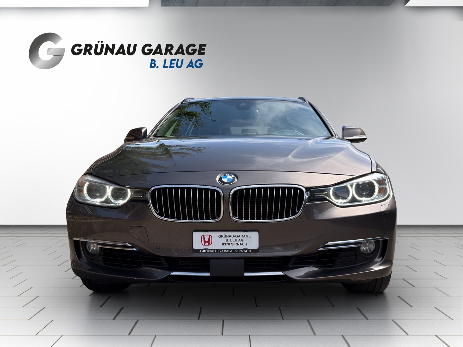 BMW 335i xDrive SAG Touring-image-4