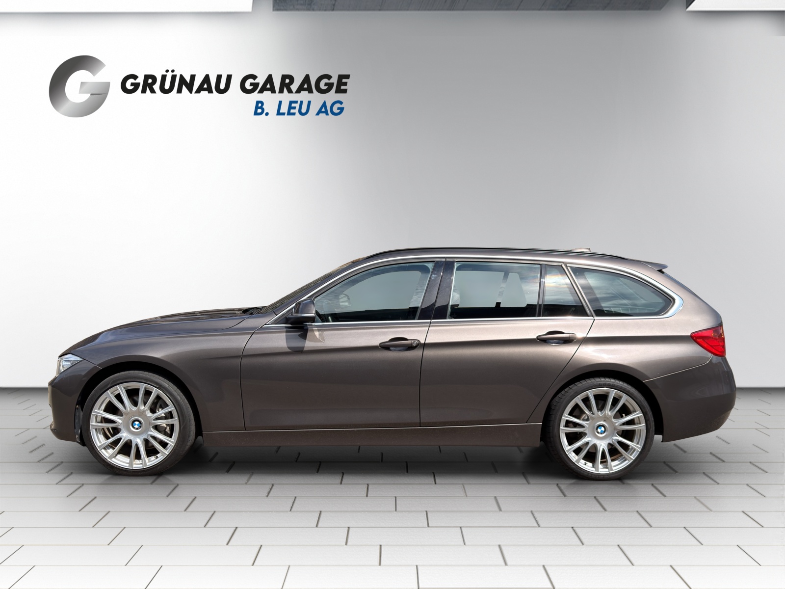 BMW 335i xDrive SAG Touring-image-1