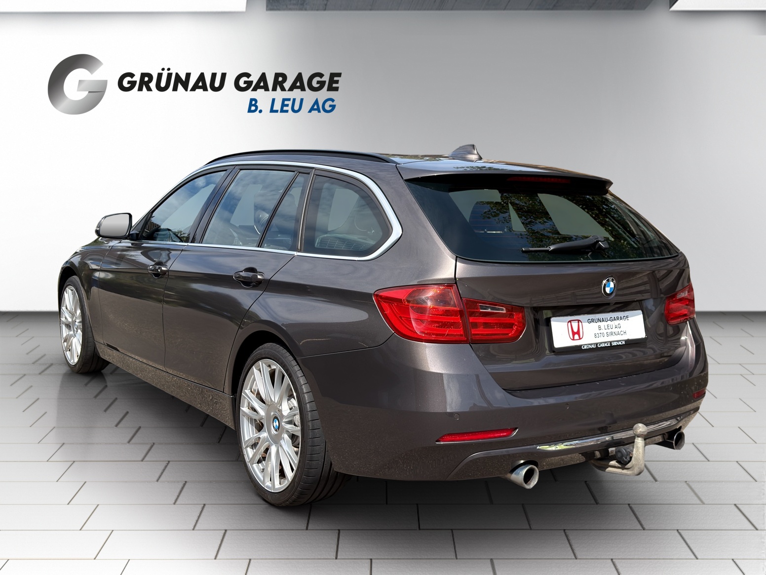 BMW 335i xDrive SAG Touring-image-2