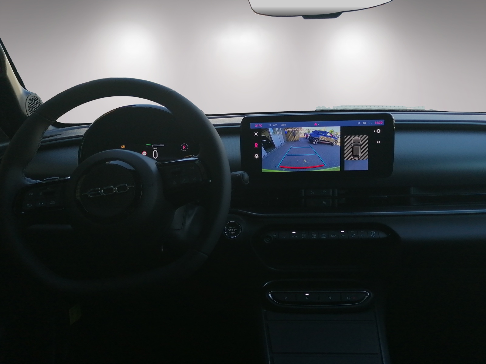 FIAT 600 1.2 Hybrid 145 Sport-image-1