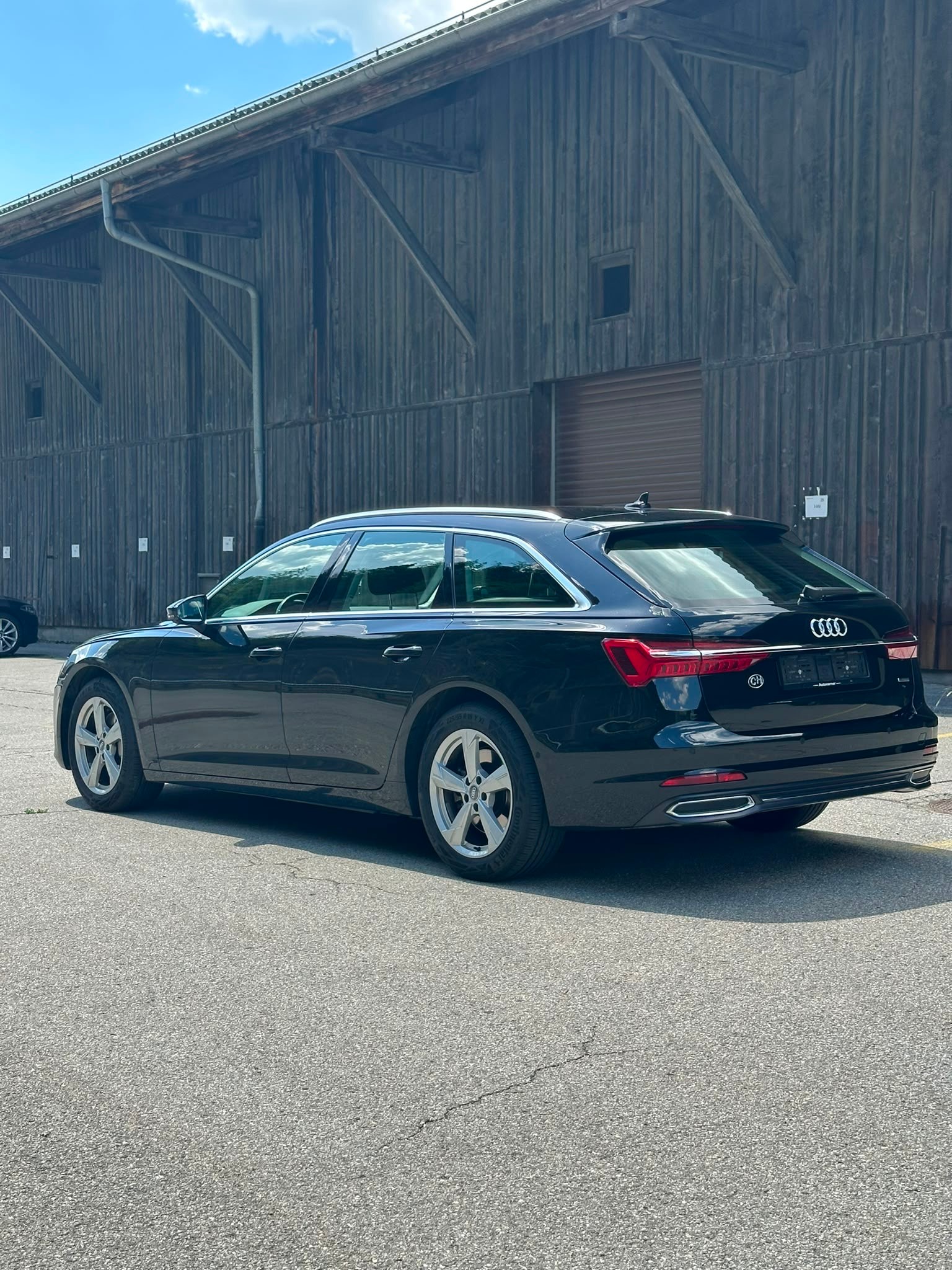 AUDI A6 Avant 45TFSI quattro-image-1