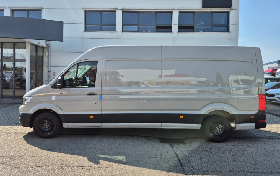 MAN TGE 3.180 4x4 Lang Automat-showroom-element-1