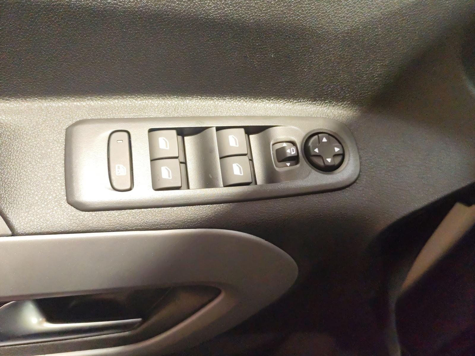 TOYOTA Proace City Verso L2 1.5 HDi 130 Style-image-12