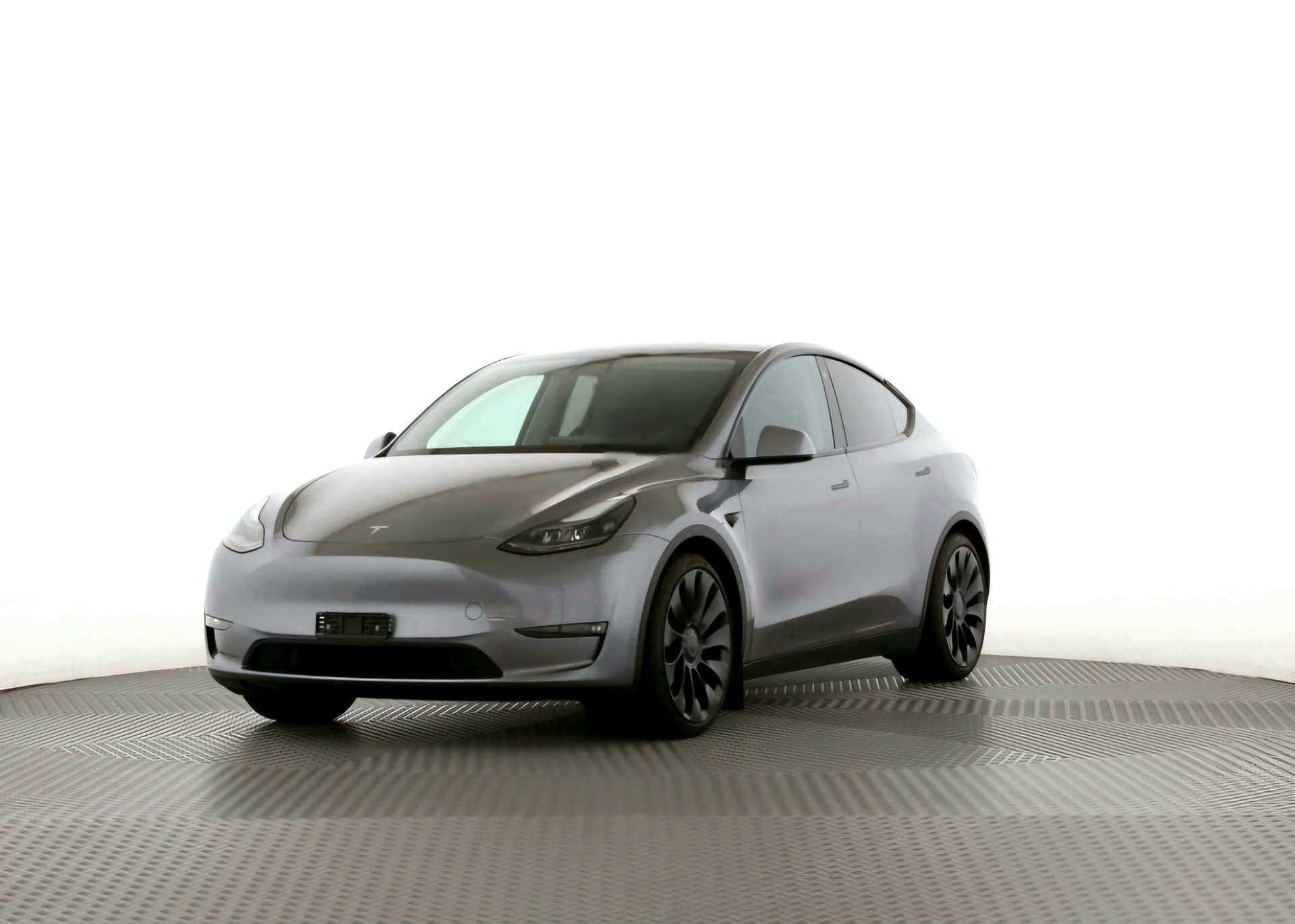 TESLA Model Y Performance-image-0