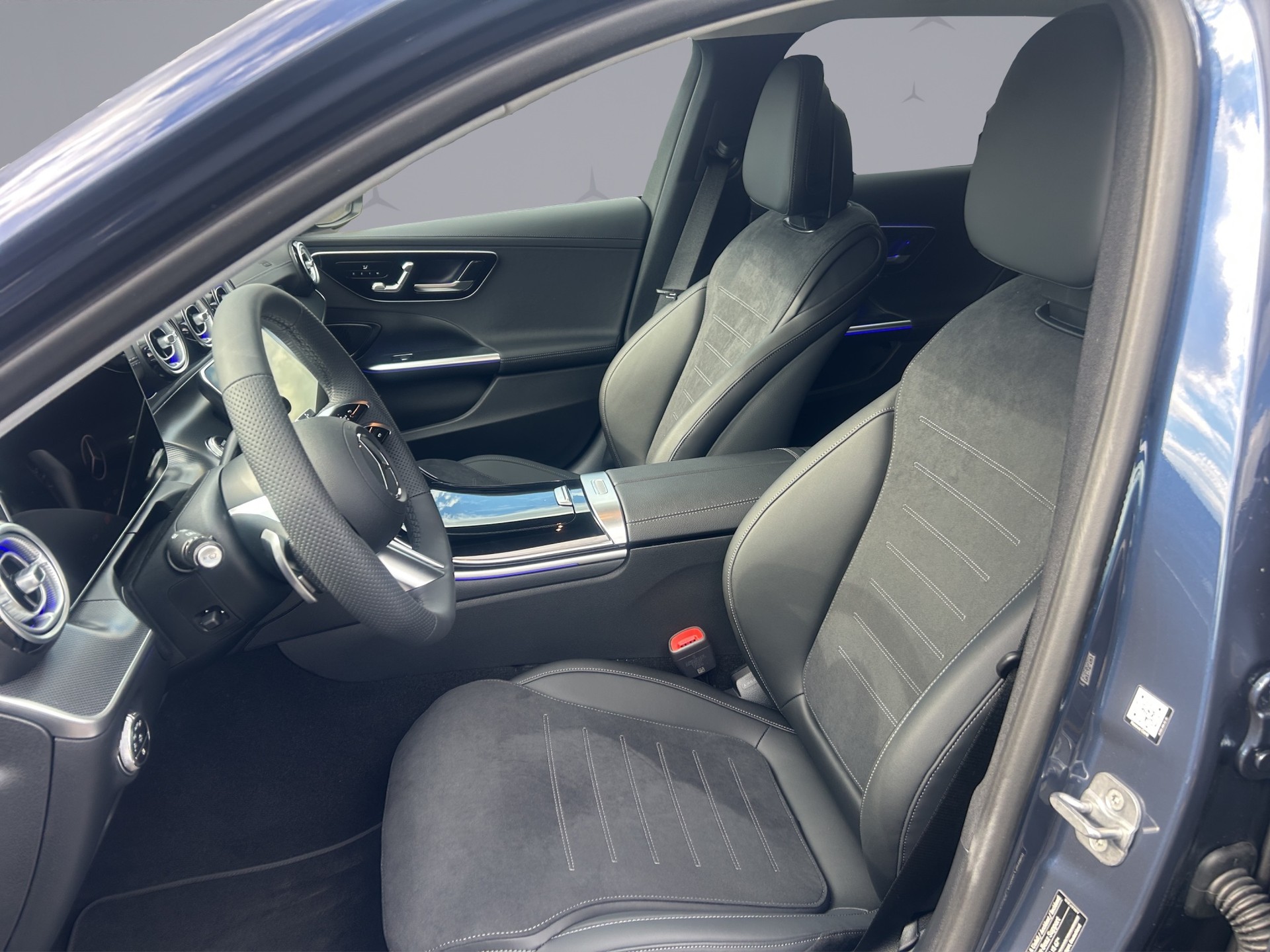 MERCEDES-BENZ C 300 de AMG Line 4matic Kombi-image-8