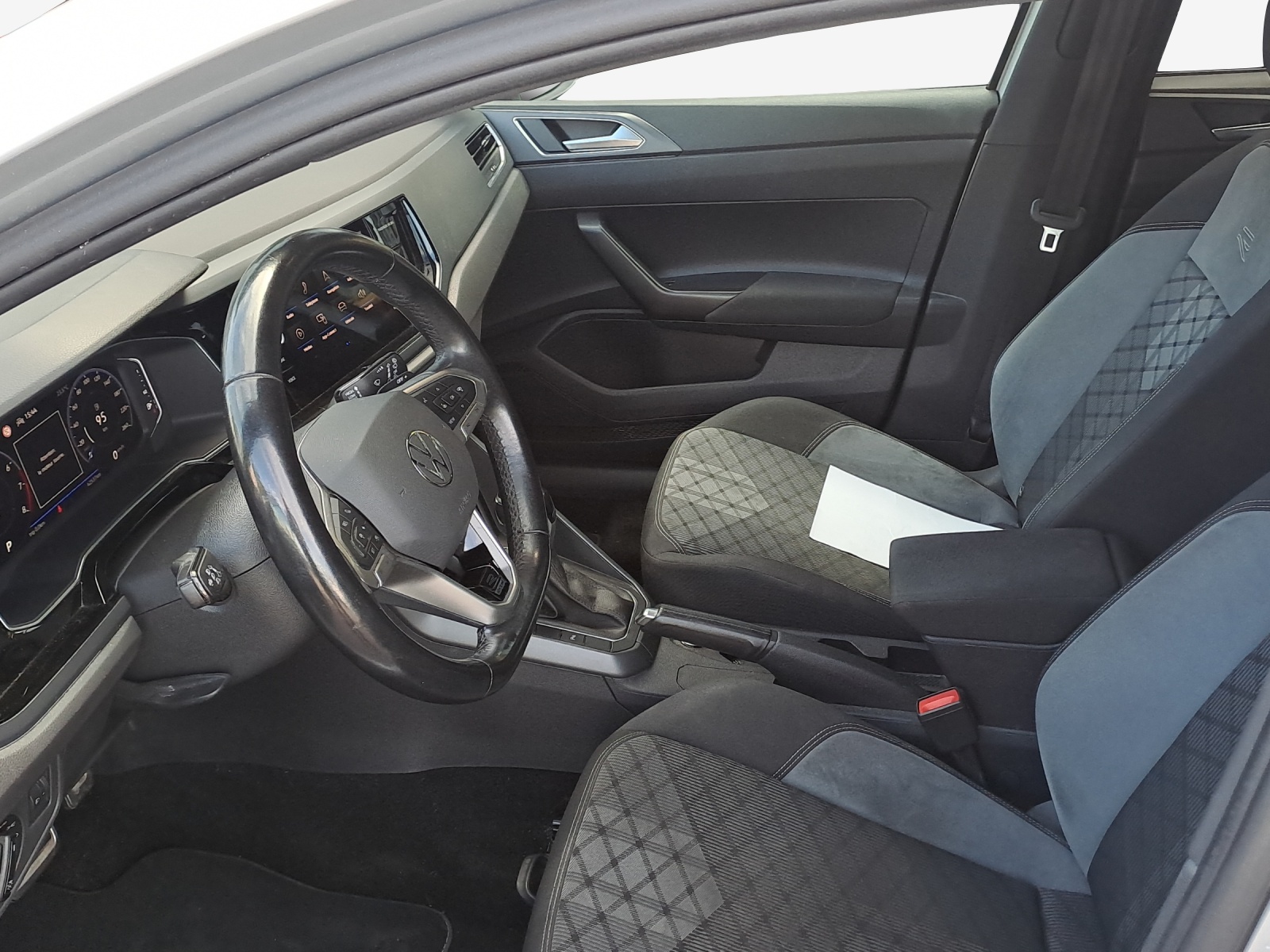 VW Taigo 1.0 TSI R-Line DSG-image-7