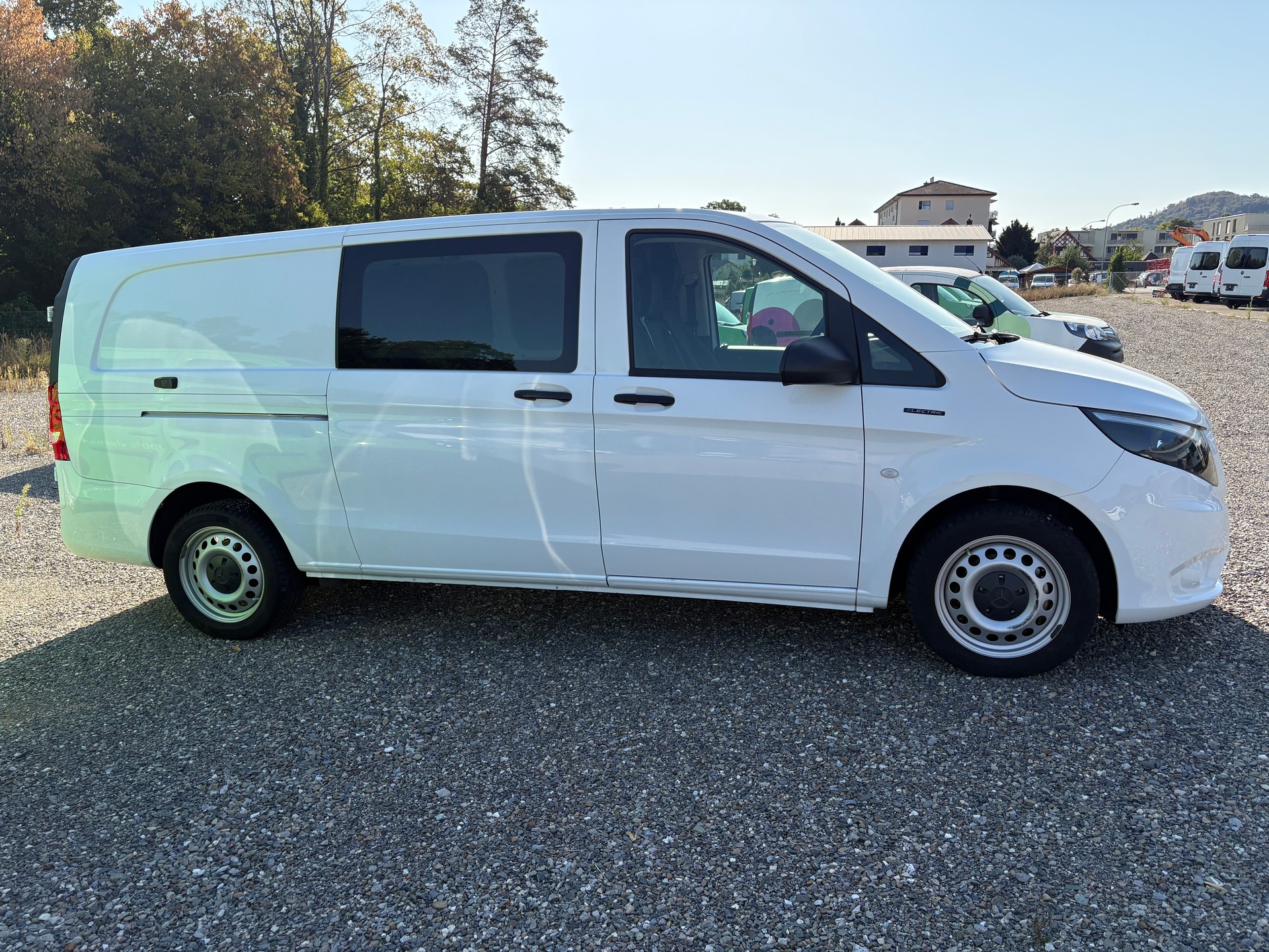 MERCEDES-BENZ eVito 112 Extralang-image-3