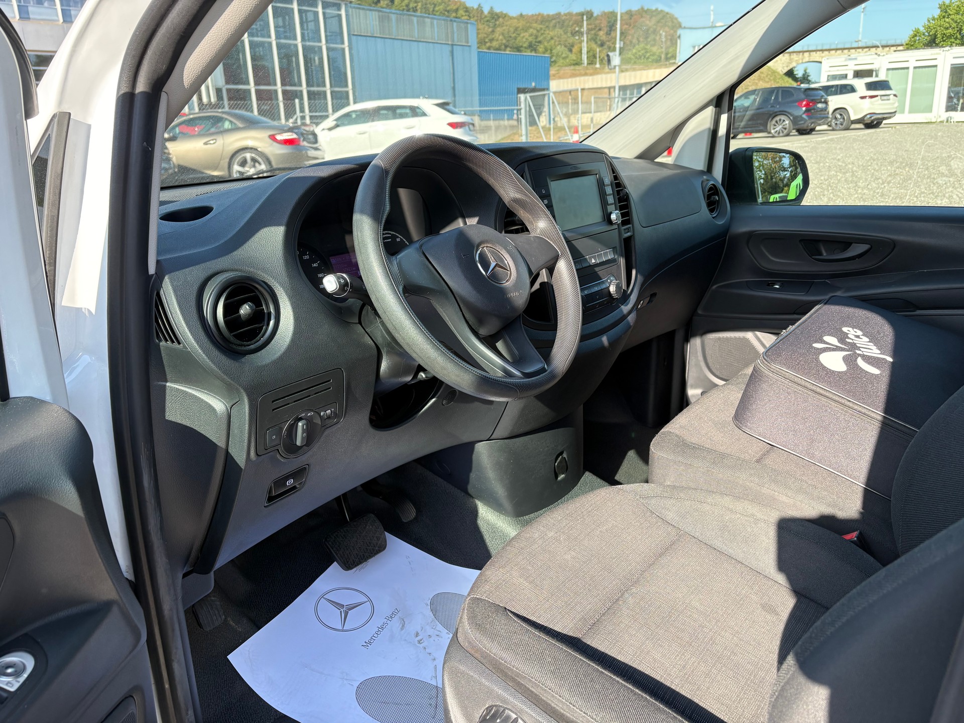MERCEDES-BENZ eVito 112 Extralang-image-9