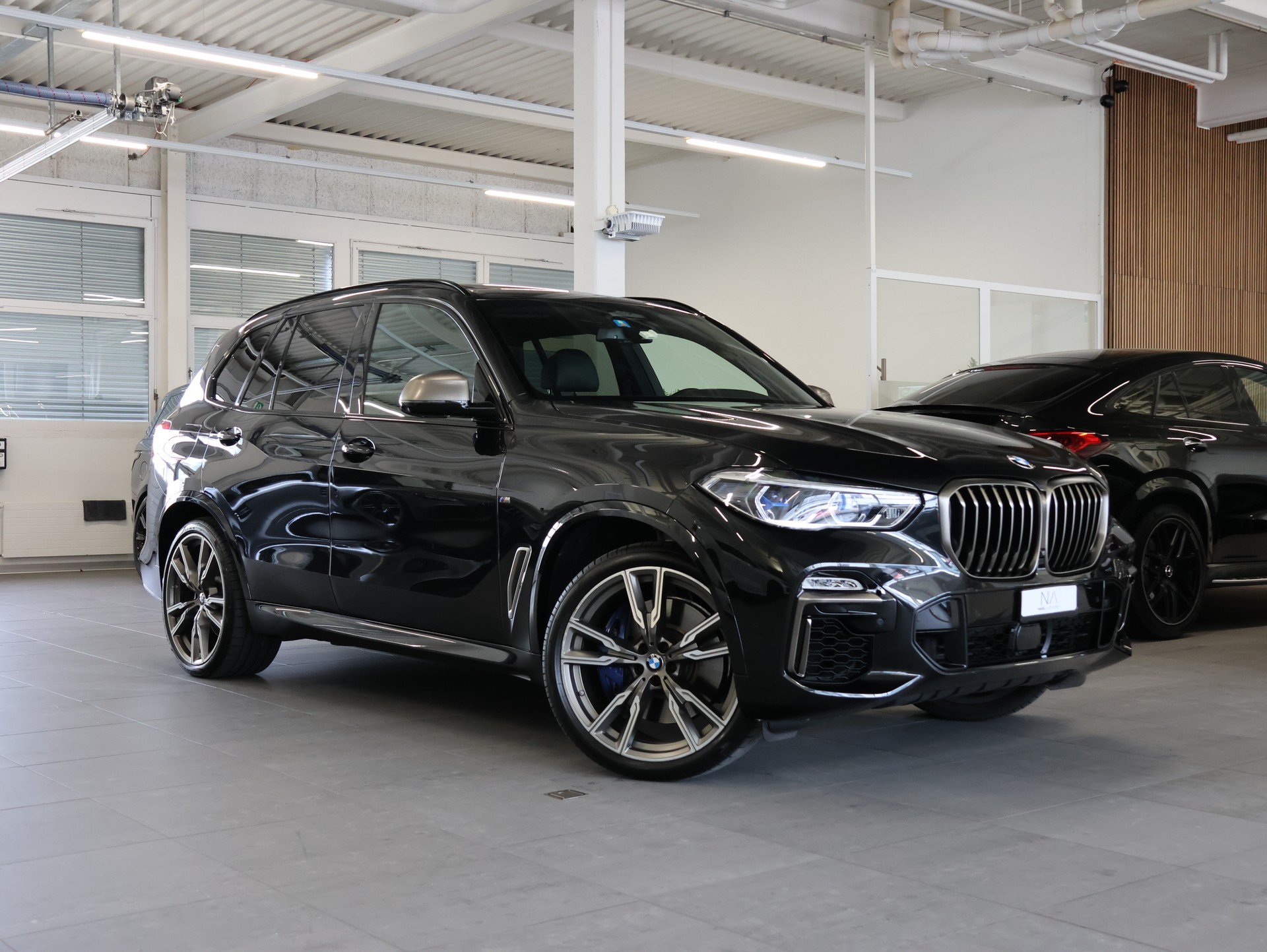 BMW X5 xDrive M50i Steptronic *BLACK-SAPPHIRE LACKIERUNG*-image-0