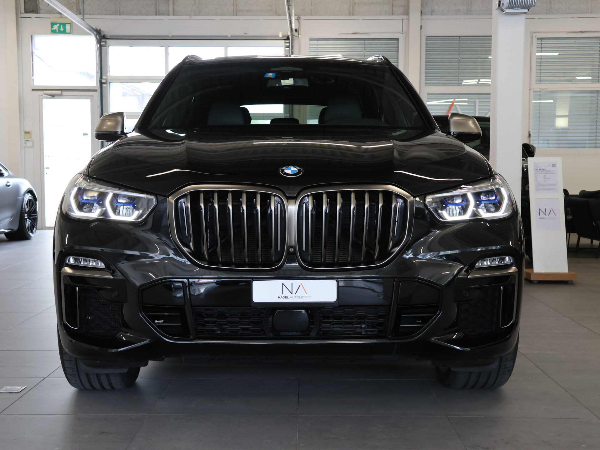BMW X5 xDrive M50i Steptronic *BLACK-SAPPHIRE LACKIERUNG*-image-2