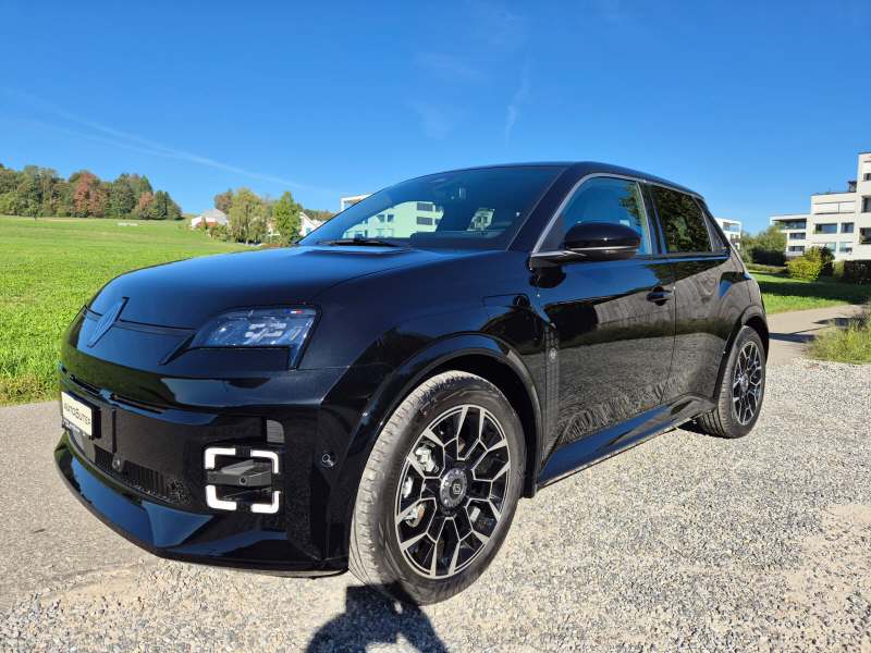 RENAULT R5 E-Tech Comfort Range Roland Garros-image-0