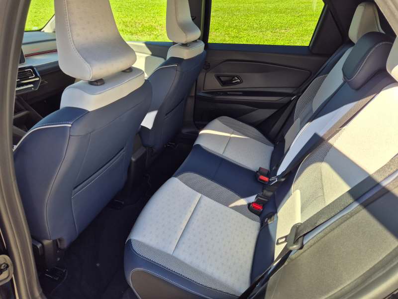 RENAULT R5 E-Tech Comfort Range Roland Garros-image-11