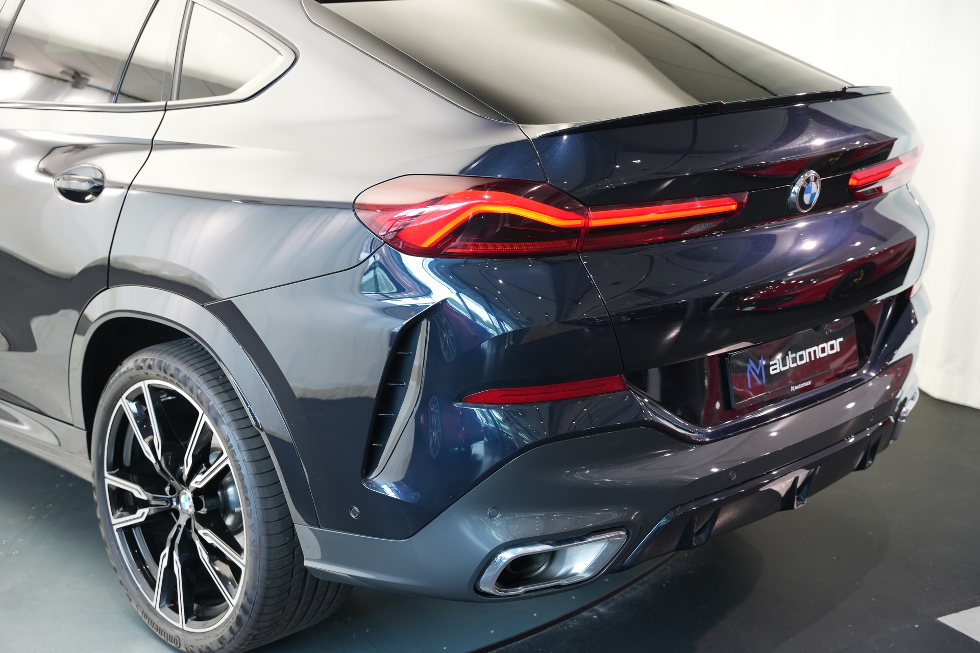 BMW X6 xDrive 48V 40d M Sport Steptronic *Integral Lenkung* *AHK* *Iconic Glow*-image-48
