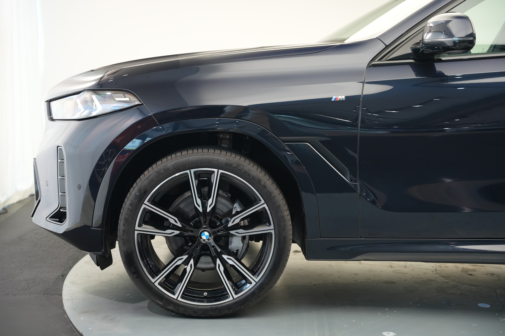 BMW X6 xDrive 48V 40d M Sport Steptronic *Integral Lenkung* *AHK* *Iconic Glow*-image-50