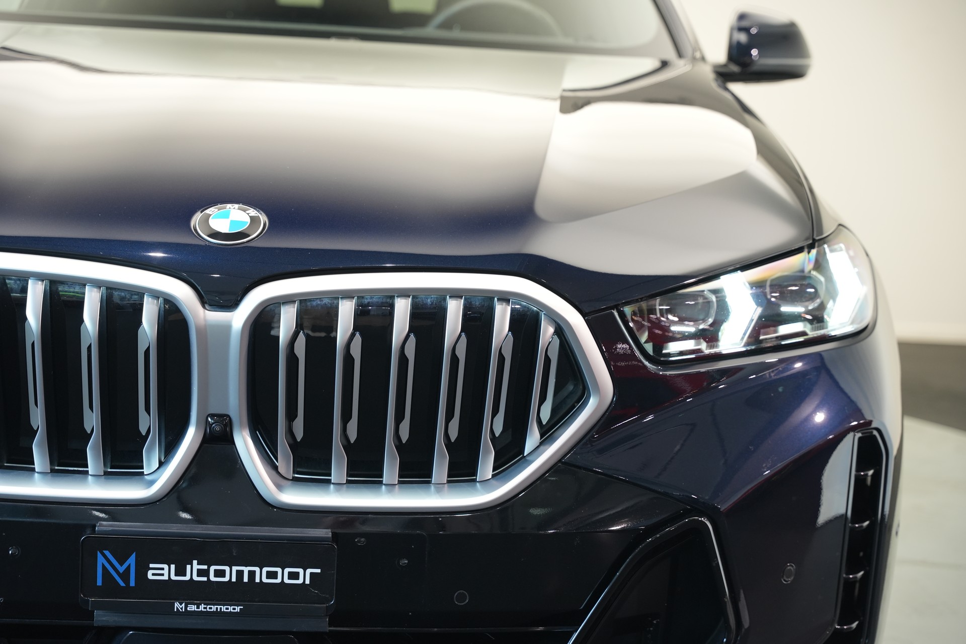 BMW X6 xDrive 48V 40d M Sport Steptronic *Integral Lenkung* *AHK* *Iconic Glow*-image-52