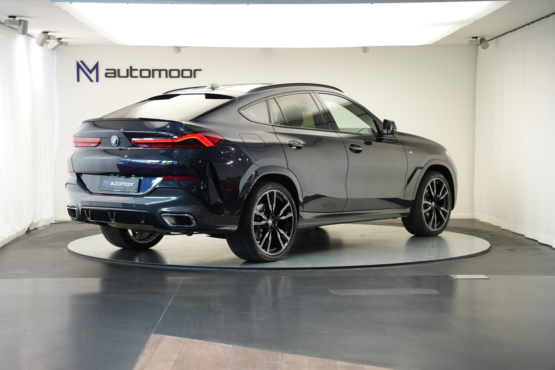 BMW X6 xDrive 48V 40d M Sport Steptronic *Integral Lenkung* *AHK* *Iconic Glow*-image-4